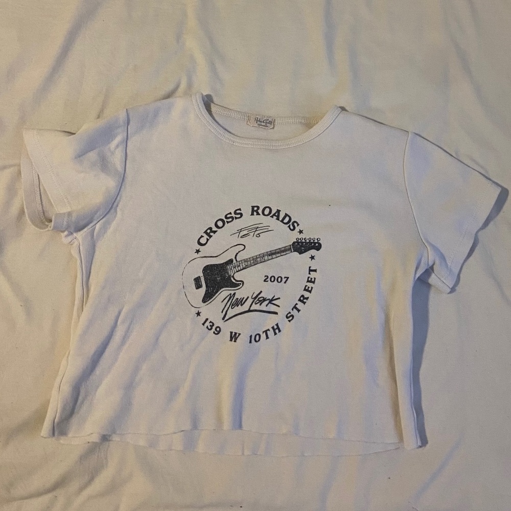 Brandy Melville baby tee